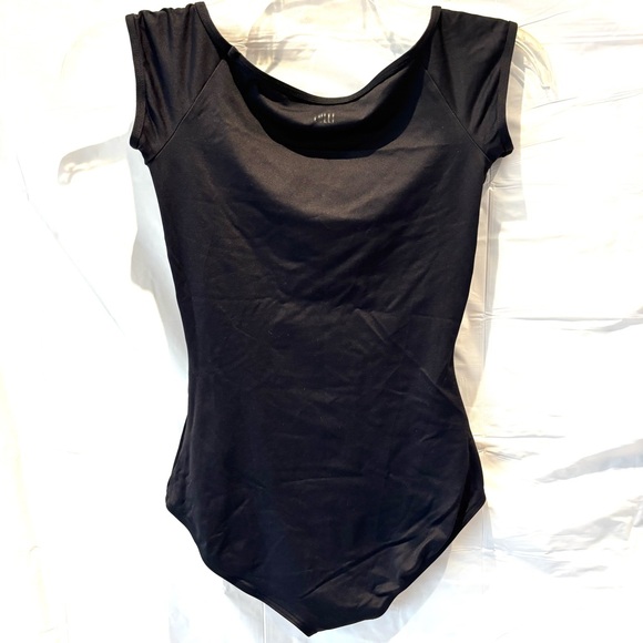 Lulu Dancewear Girls' Cap Sleeve Leotard scoop neck - Black SZ L NWOT